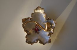 Martinroda ashtray with flowers and pipe