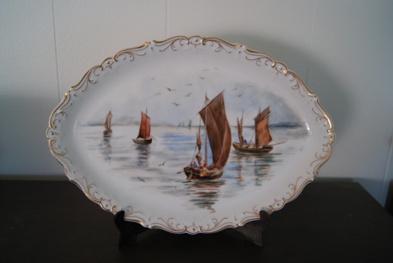 Niedersaltzbrunn dish with relief and with hand painted landscape with boats