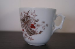 Porsgrund kaffekopp med fugl på rogn - blader, blomster og røde frukter