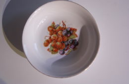 Waldenburg - Altwasser bowl with grapes 1930