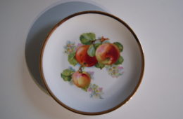 Waldenburg - Altwasser plate with apples 1927 and 1928