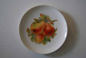 Waldenburg - Altwasser plate with pears 1929