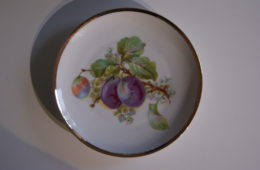 Waldenburg - Altwasser plate with plums 1929