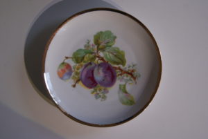 Waldenburg - Altwasser plate with plums 1929