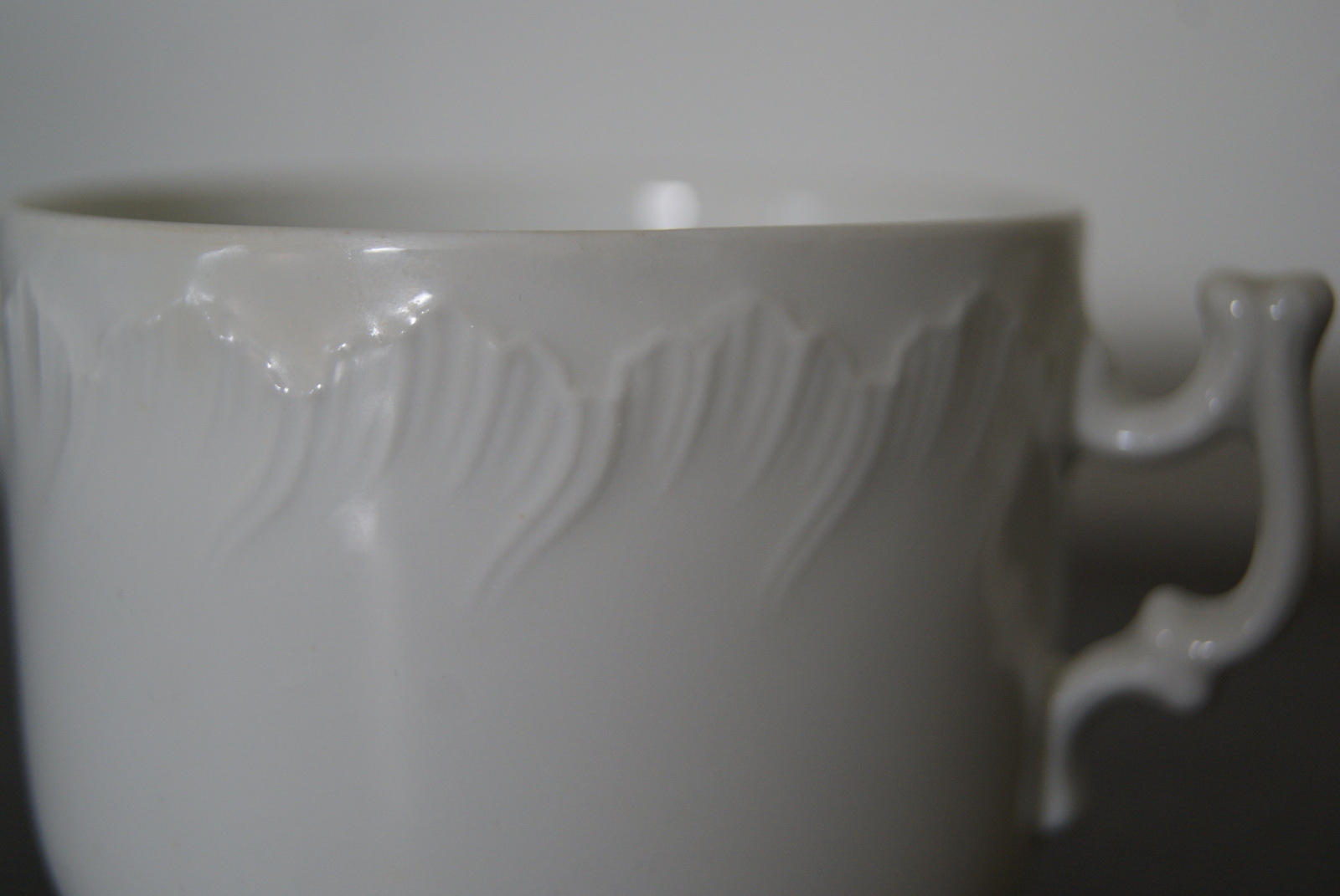 Porsgrund kopp med skål hvit med relief