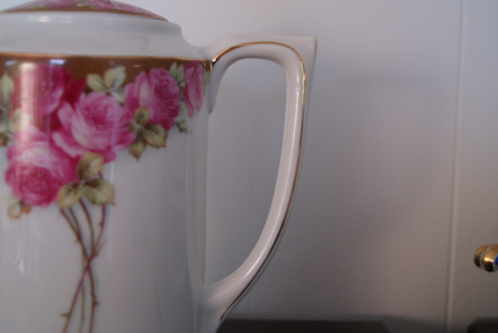 Waldenburg - Altwasser Coffee pot with beautiful Art Nouveau roses
