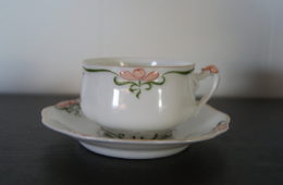 Niedersaltzbrunn Hermann Ohme cup with saucer with green and red decor and Astrid