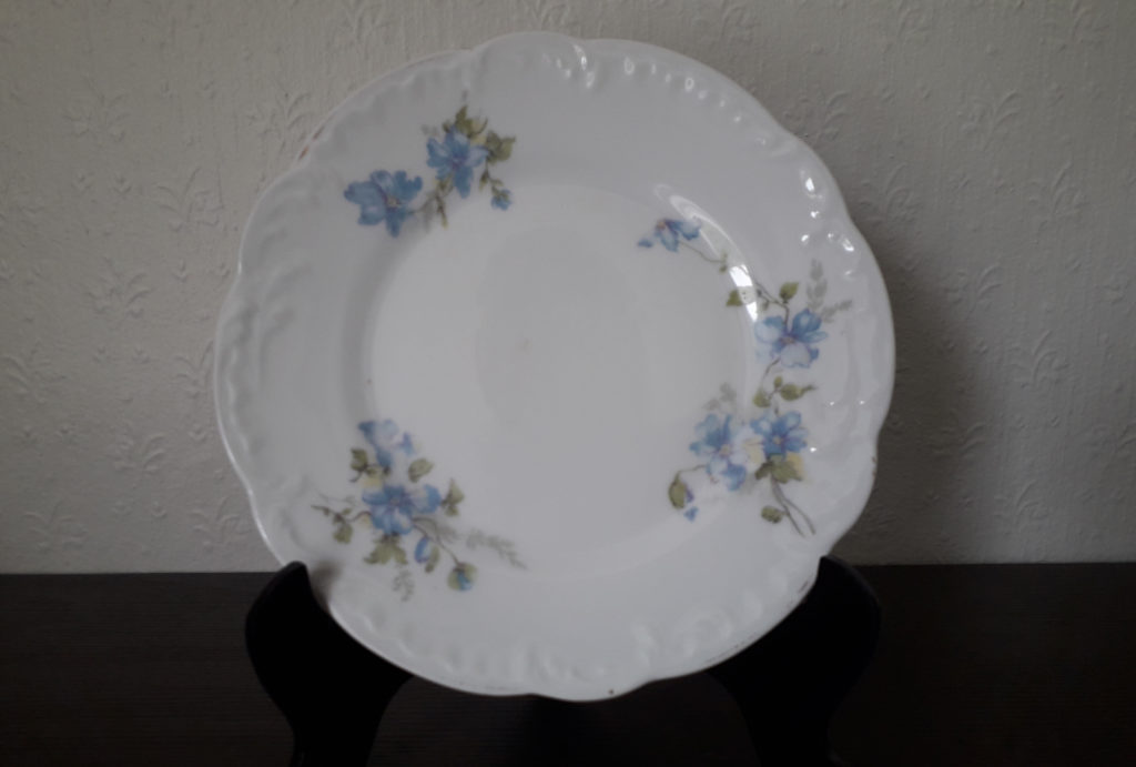 Porsgrund plate model “rococo” with relief, blue flowers and leaves