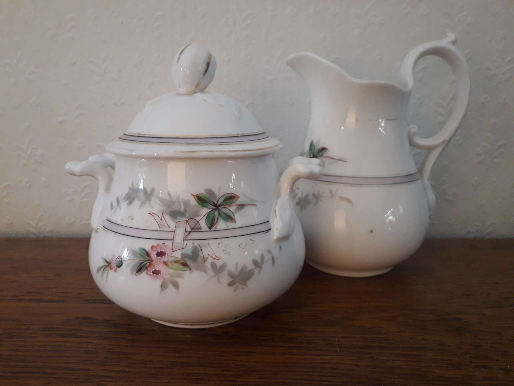 Waldenburg – Altwasser sugar bowl and milk jug with flowers, leaves and band