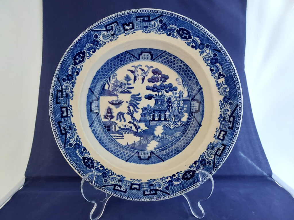 Egersunds Fayancefabrik tallerken med blå kinesiske (willow) dekor
